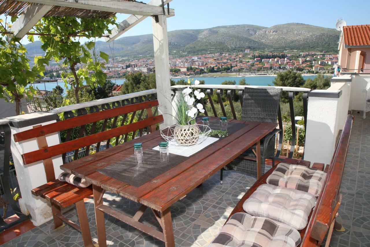 Apartment Poseidon Trogir Buitenkant foto