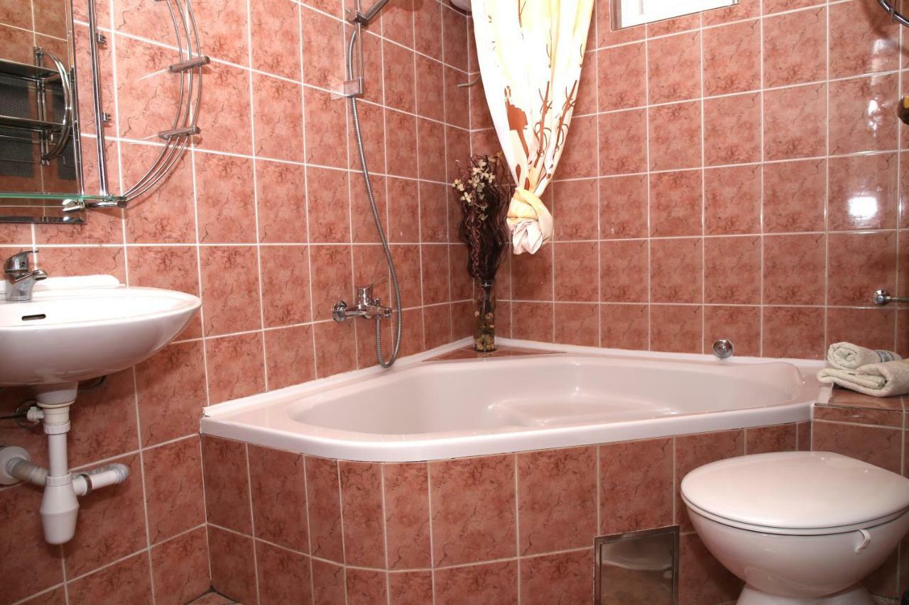 Apartment Poseidon Trogir Buitenkant foto